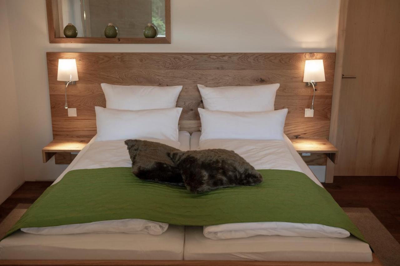 Forstgut - Premium Waldchalets Und Lodge Suiten Реґен Екстер'єр фото