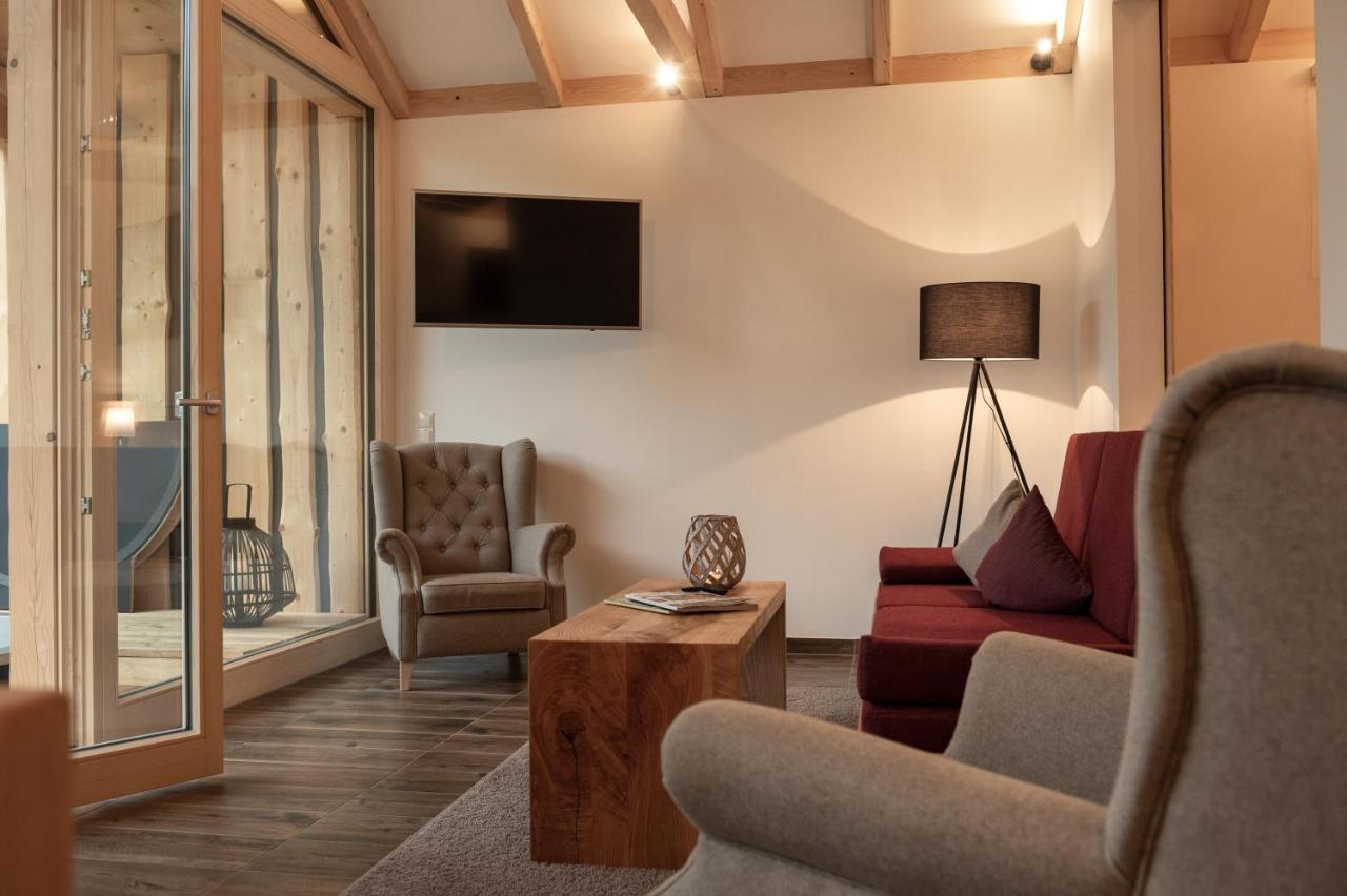 Forstgut - Premium Waldchalets Und Lodge Suiten Реґен Екстер'єр фото