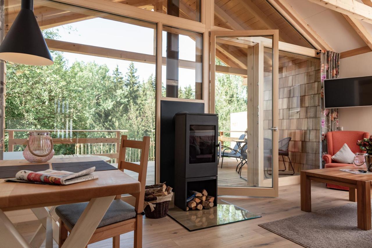 Forstgut - Premium Waldchalets Und Lodge Suiten Реґен Екстер'єр фото