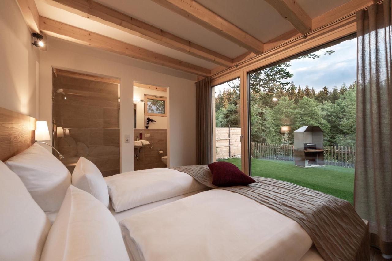 Forstgut - Premium Waldchalets Und Lodge Suiten Реґен Екстер'єр фото
