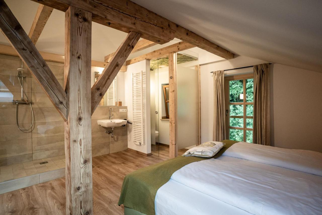 Forstgut - Premium Waldchalets Und Lodge Suiten Реґен Екстер'єр фото